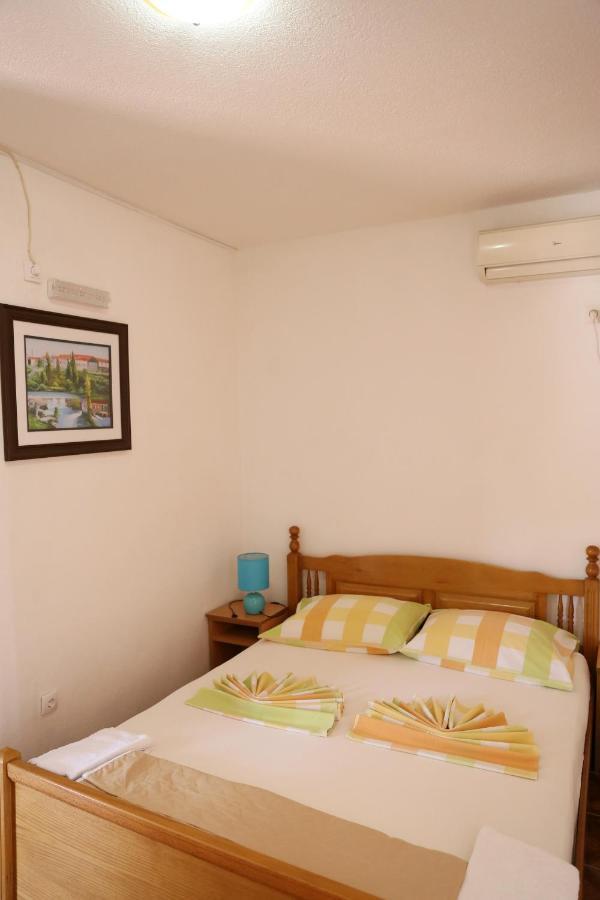 Friendly House Apartment Ulcinj Bagian luar foto