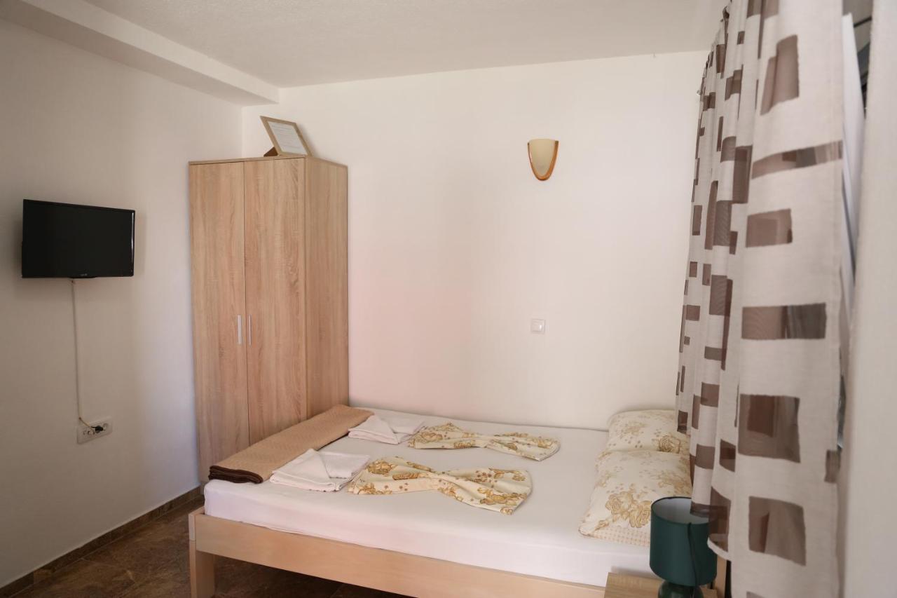 Friendly House Apartment Ulcinj Bagian luar foto