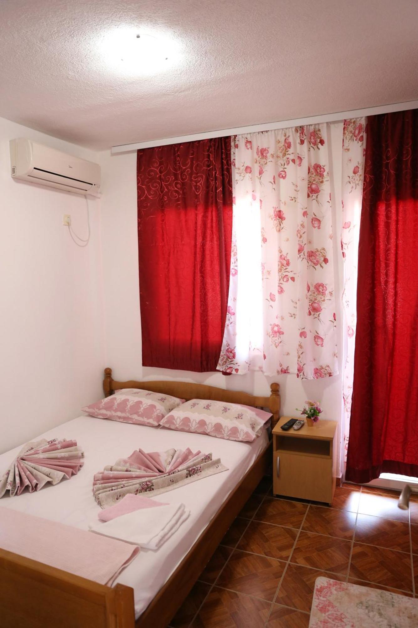 Friendly House Apartment Ulcinj Ruang foto