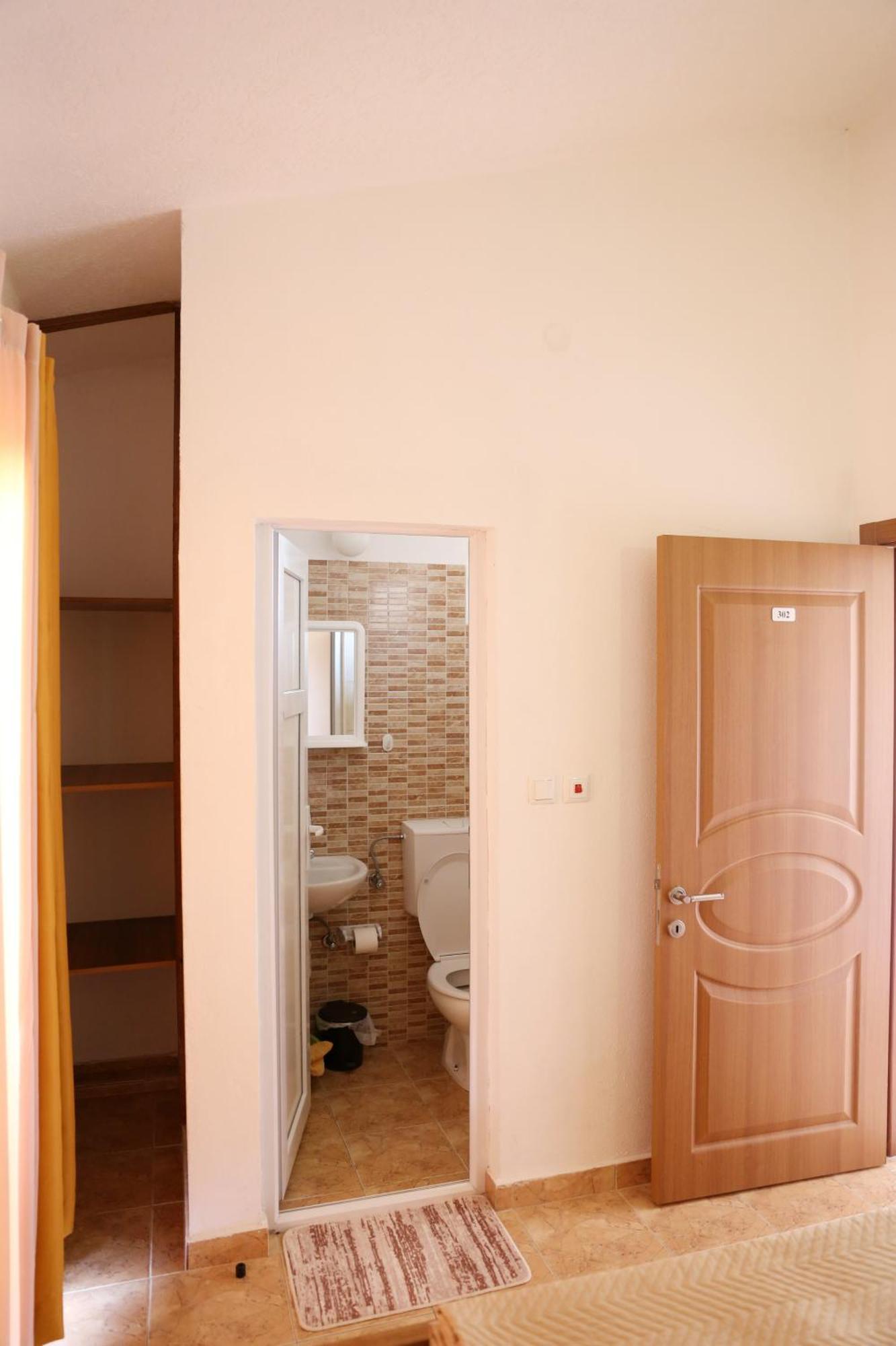 Friendly House Apartment Ulcinj Bagian luar foto