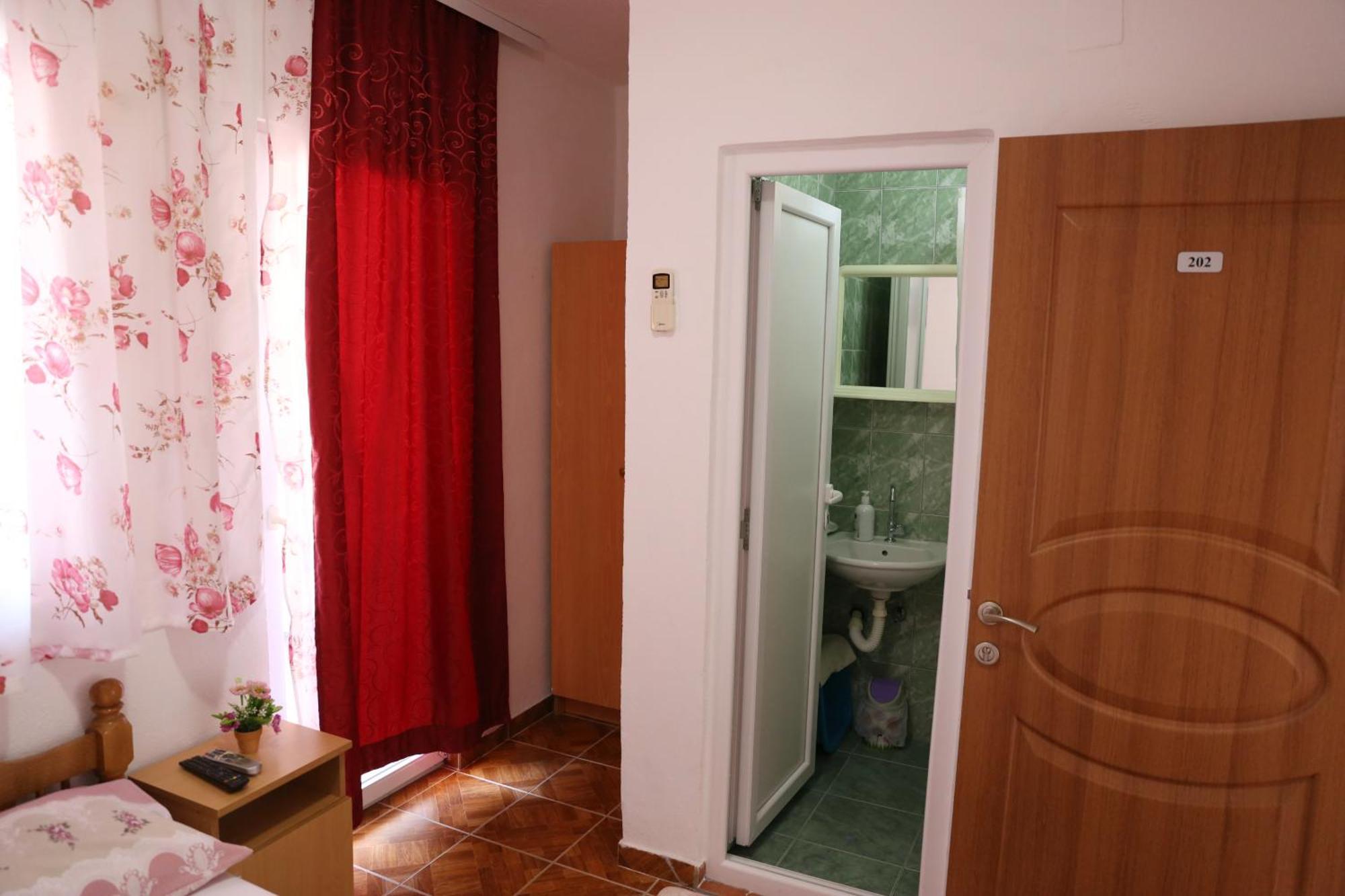 Friendly House Apartment Ulcinj Ruang foto