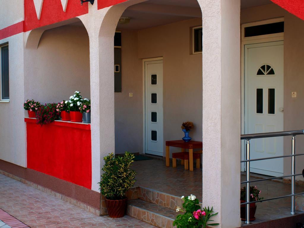 Friendly House Apartment Ulcinj Bagian luar foto